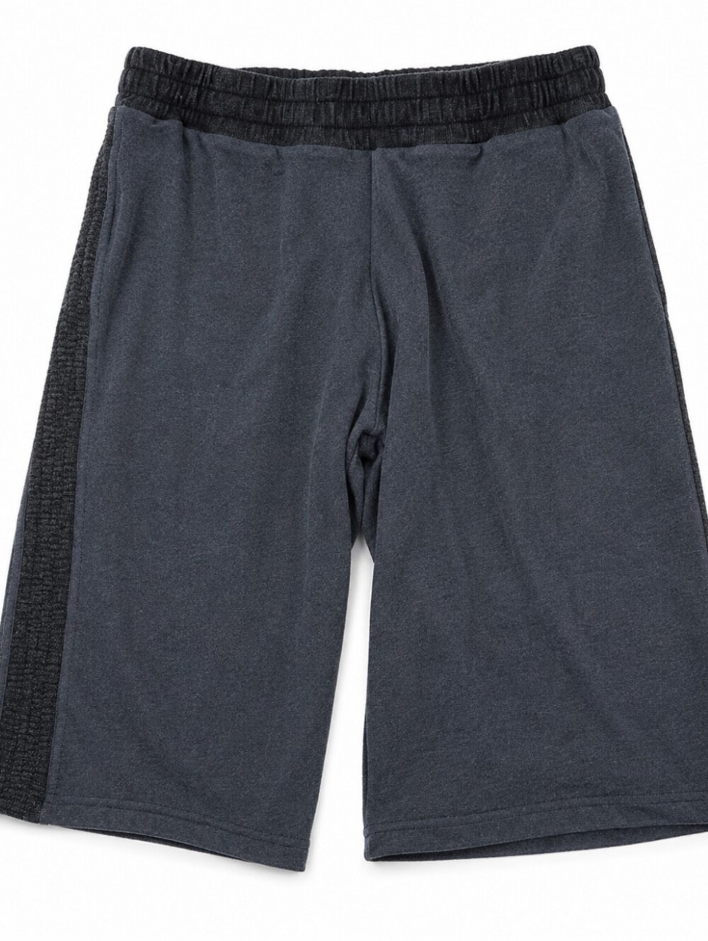 Lululemon Women’s Size 8 Black Bermuda Shorts Athletic Yoga Workout